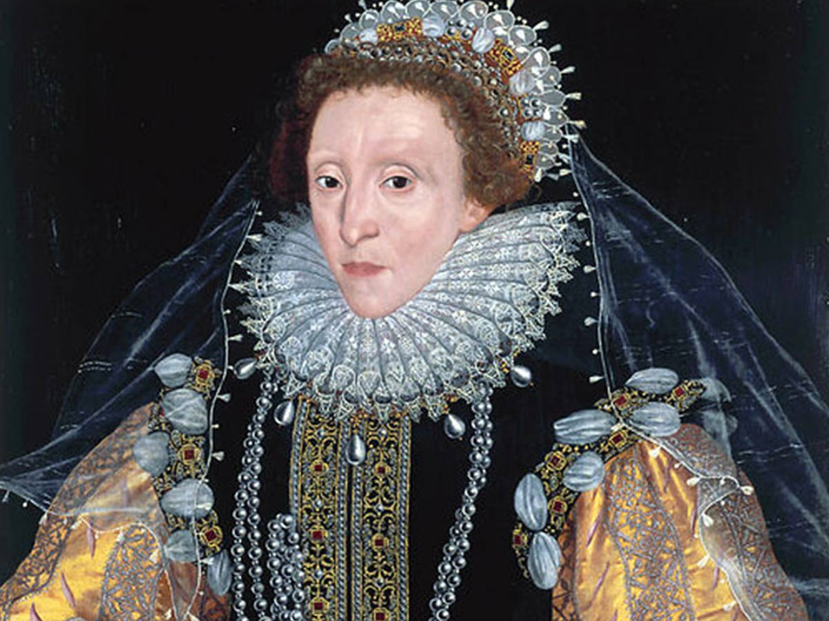 Slide Tudor Ruffs