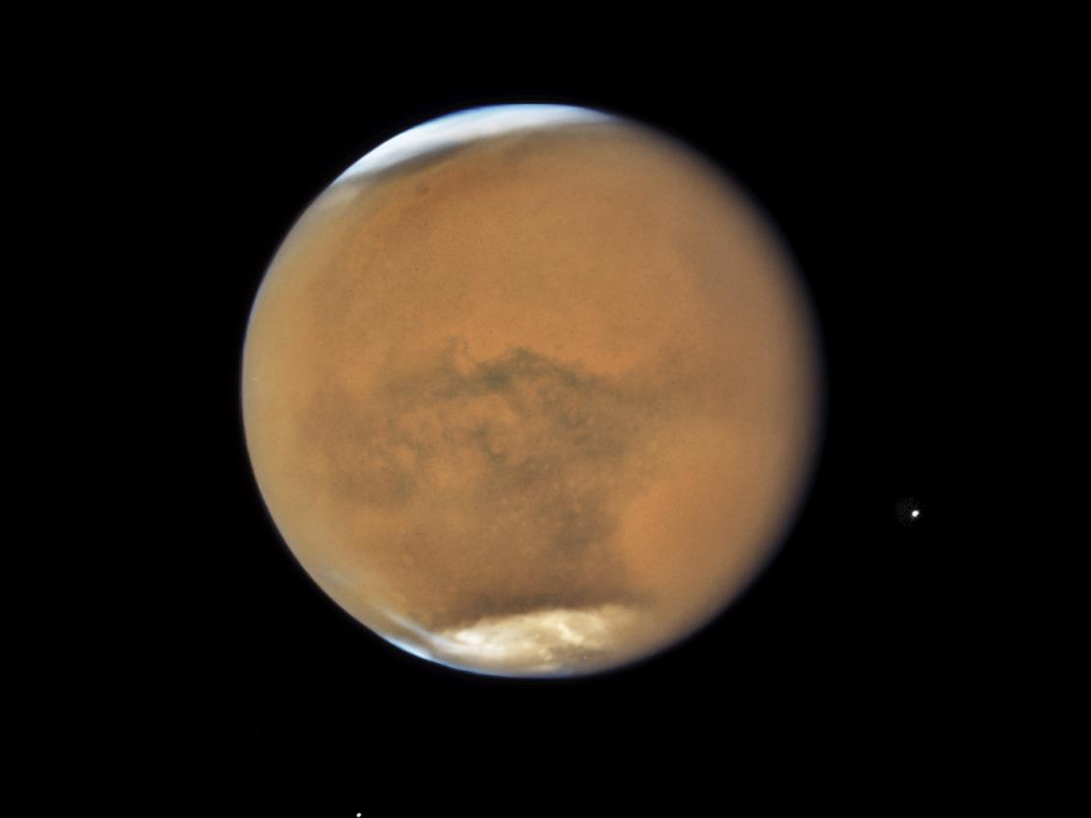Incorrect: A Thick, Earth-like Atmosphere