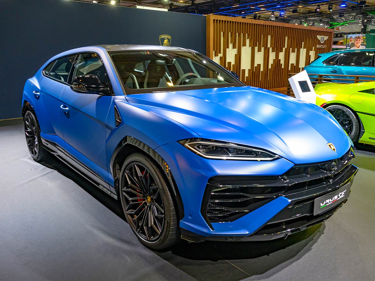 4. Lamborghini Urus / Hybrid – 3.3 seconds