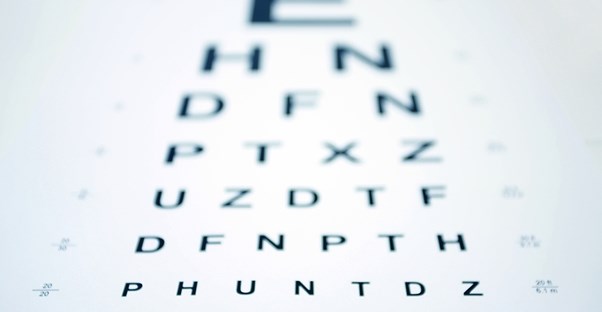 a chart used to tell the difference between cataracts and glaucoma