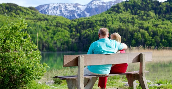 a man talking to his family about bariatric surgery