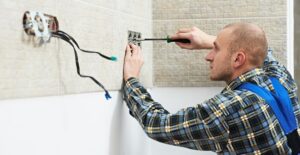Electrician stays safe on the job