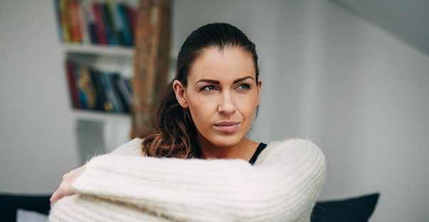 a woman suffering from avoidant personality disorder