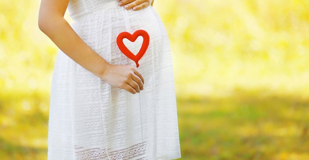a mother who knows the signs of pregnancy