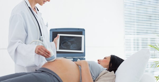 a woman getting cleft lip diagnosed