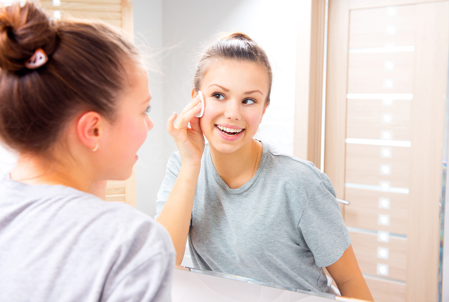 8. Using the wrong facial cleanser.