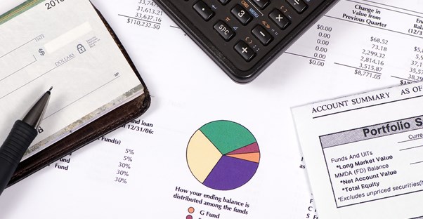 Documents explaining Roth IRA plans
