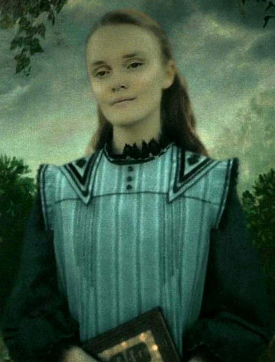 10. The messy background of the Dumbledores