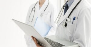 Two doctors discuss miscarriages