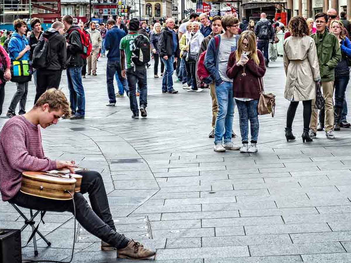 Talking to Strangers