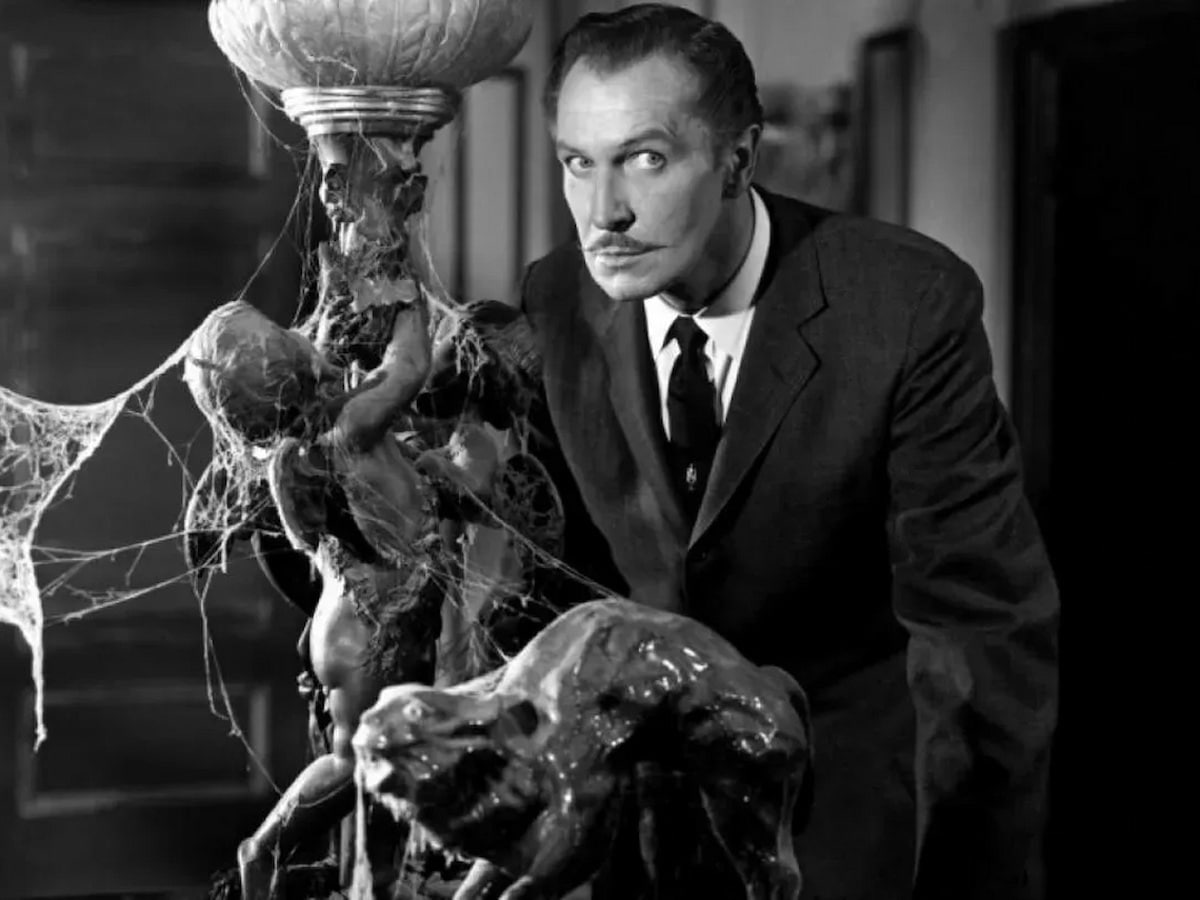 Vincent Price in a scene in House on Haunted Hill.